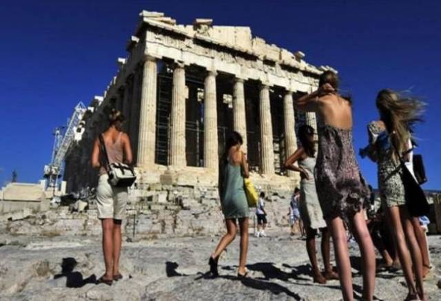 Европа решила нажиться на Греции