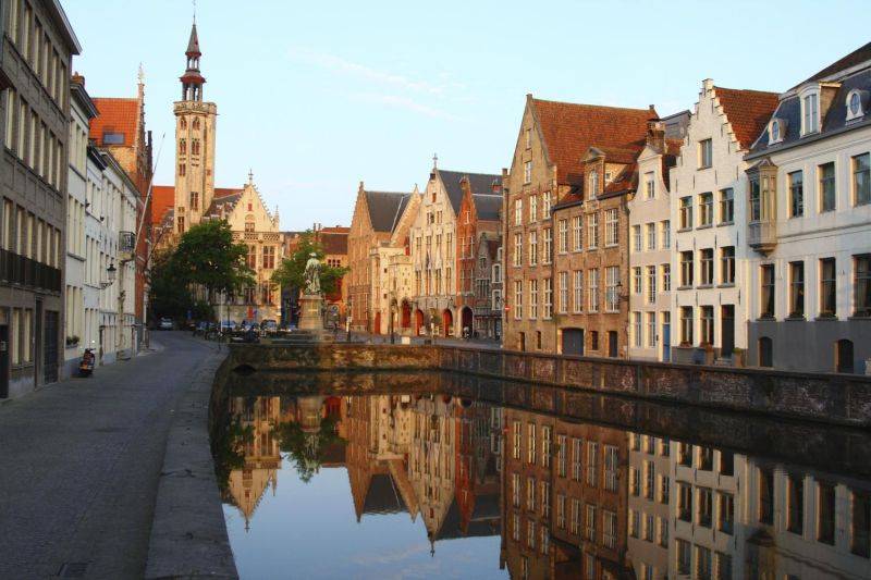 Жемчужина Бельгии —  город Брюгге особенно прекрасен весной