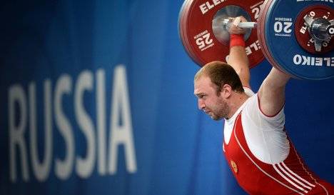Международная федерация тяжелой атлетики решила на год дисквалифицировать Россию