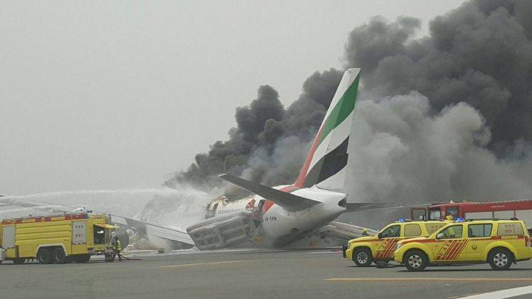 В аэропорту Дубая произошла авиакатастрофа