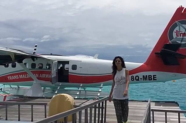 Равшана Куркова отдыхает на Мальдивах