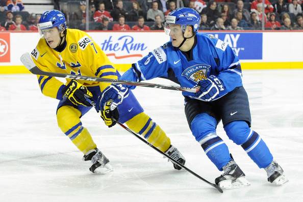 Шведы обыграли финнов на Кубке мира по хоккею