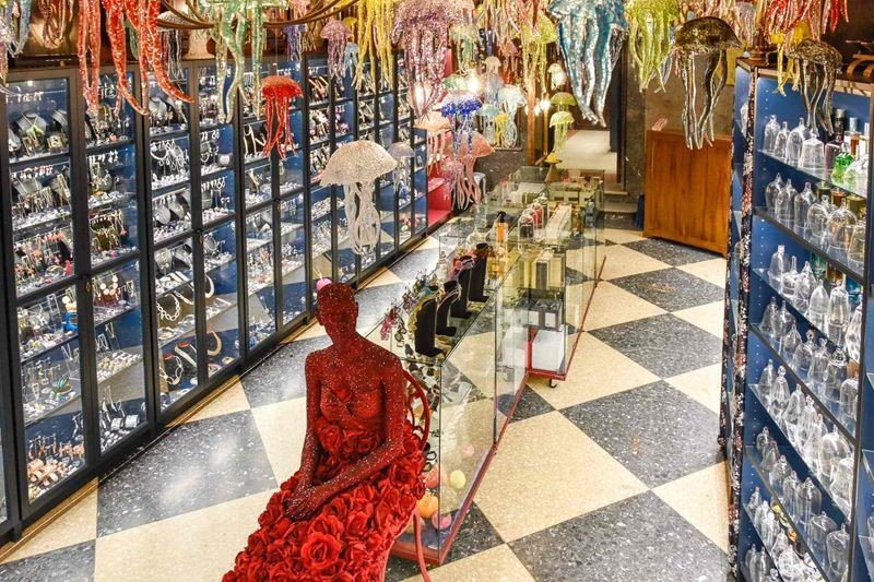 В Мадриде открылся самый необычный парфюмерный магазин