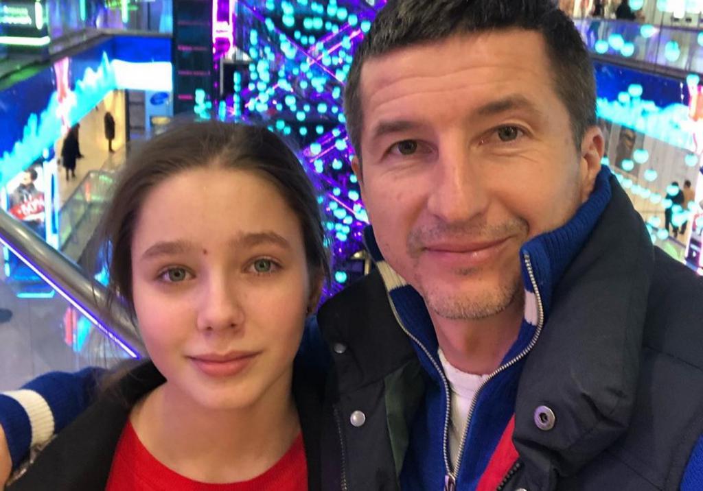 Евгений Алдонин показал, как проводит новогодние каникулы с 13-летней дочерью Верой