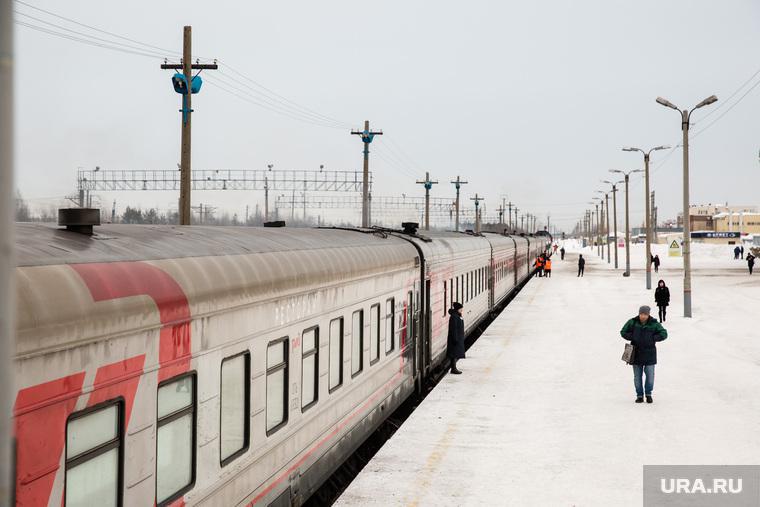 В Перми пассажиров поезда эвакуировали из-за сообщения о взрыве