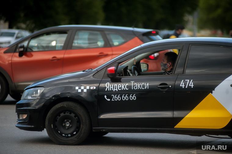 В Екатеринбурге водителям такси позволили выбирать пассажиров. СКРИН