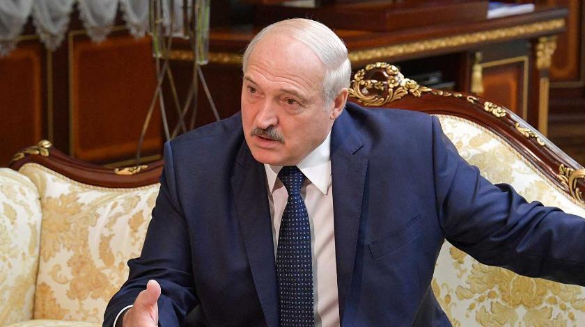Эксперт назвал сценарии ухода Лукашенко с поста президента