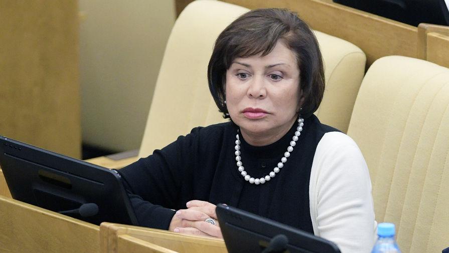 Депутат Роднина подвергла россиян критике за недисциплинированность и пофигизм