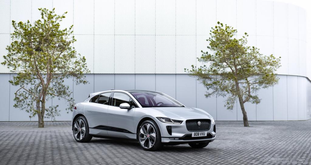 Дороже Audi e-tron: Jaguar назвал стоимость обновлённого I-Pace в России