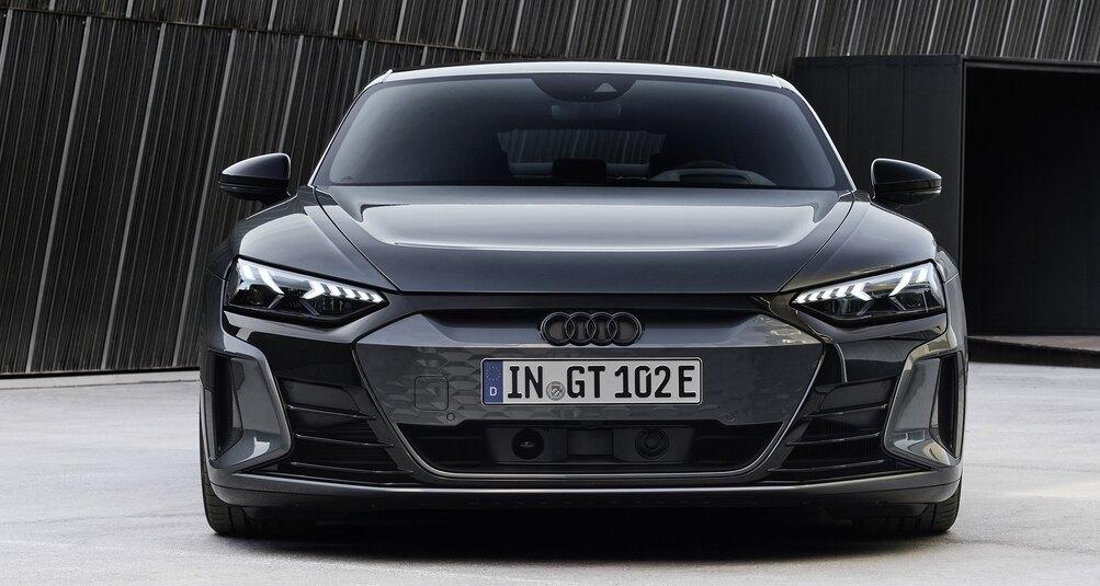 Седан e-tron GT стал первым RS-электромобилем Audi