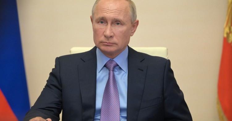 Путин предложил проводить вакцинацию на дачах