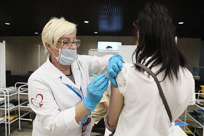 Российский врач дал советы по вакцинации для аллергиков