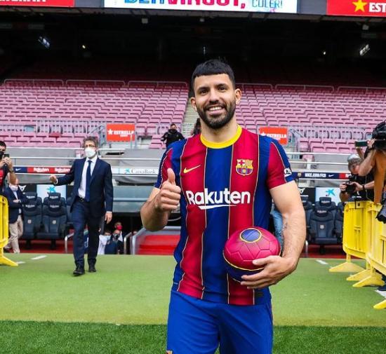 Футболист "Барселоны" рассказал, ради чего игроки готовы отказаться от денег