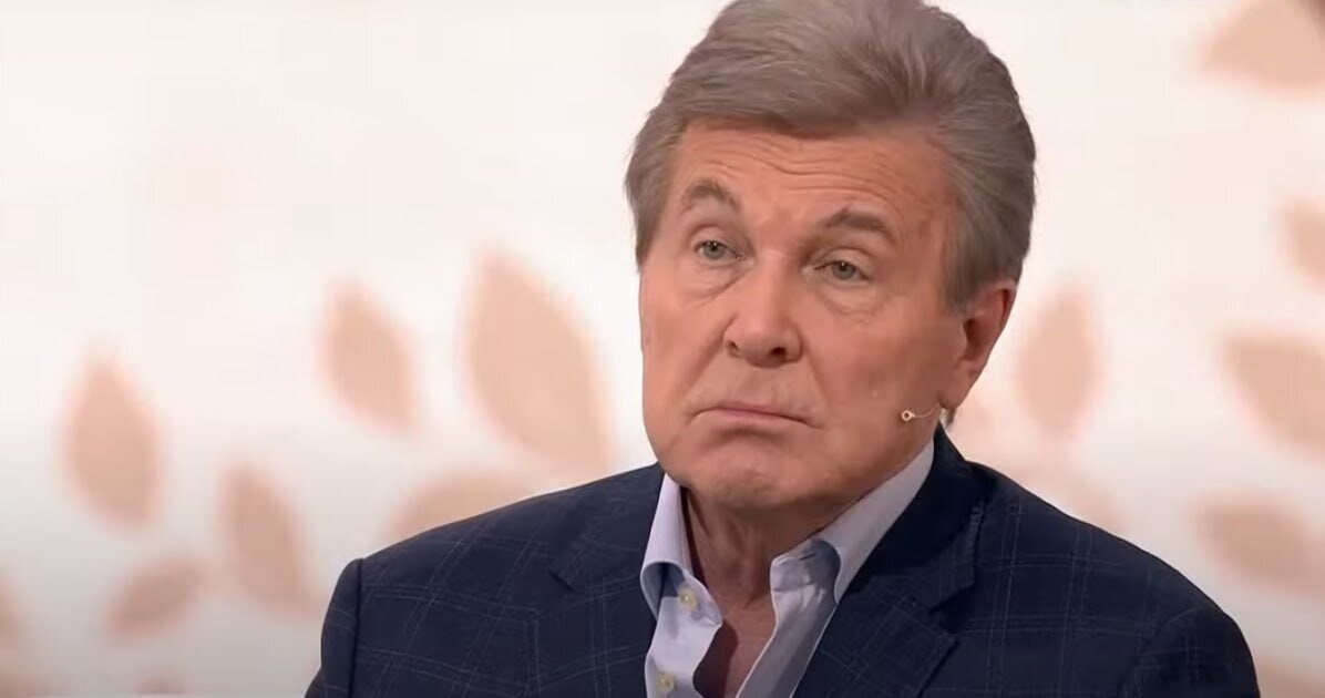 Лещенко засняли в Казахстане за оформлением документов