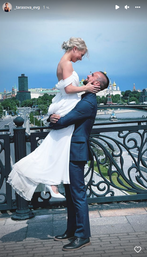 Фигуристы Евгения Тарасова и Федор Климов сыграли свадьбу