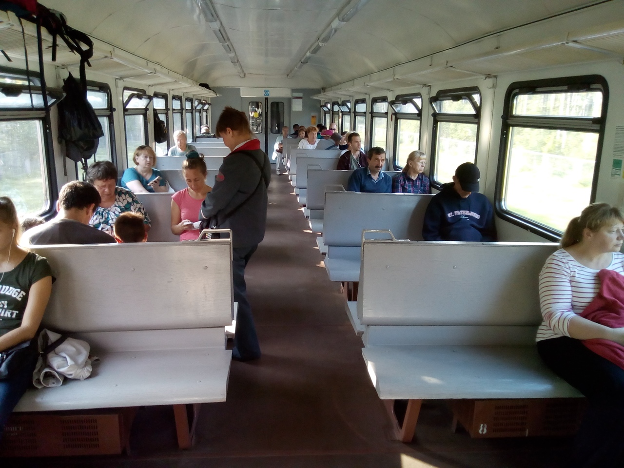 Госдума приняла законопроект о бесплатном проезде в электричках для детей