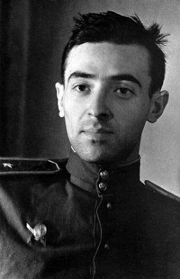 Лейтенант Красной армии Владимир Этуш, 1943 год. Фото: Wikimedia