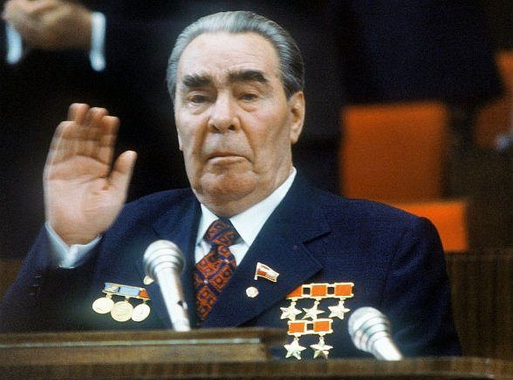 Леонид Брежнев: биография, годы правления и эпоха застоя в СССР
