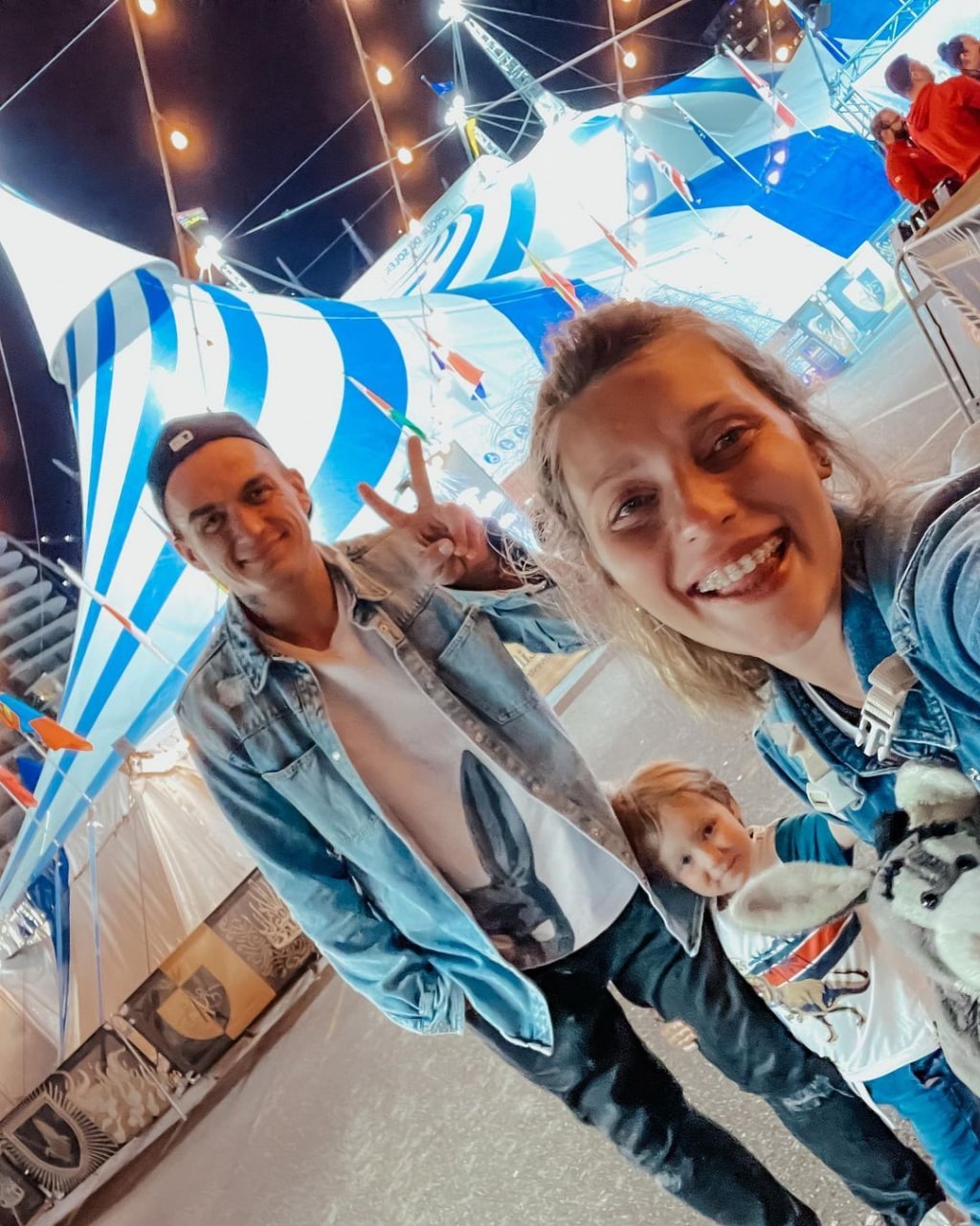 Помощница Тодоренко разразилась гневными сториз после сообщений о родах звезды