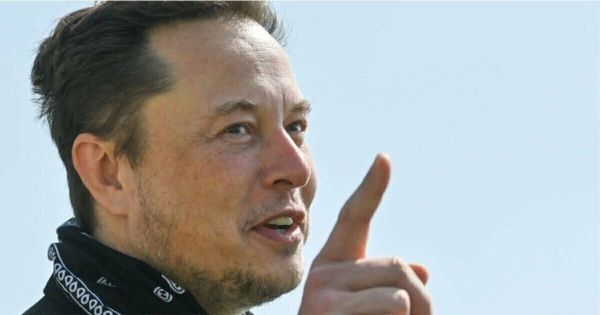 SpaceX отправила на МКС трех космических туристов