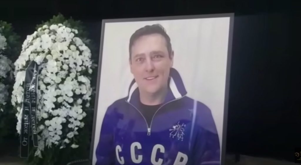 Шатунова кремировали в Москве: кто из звезд пришел проститься с артистом