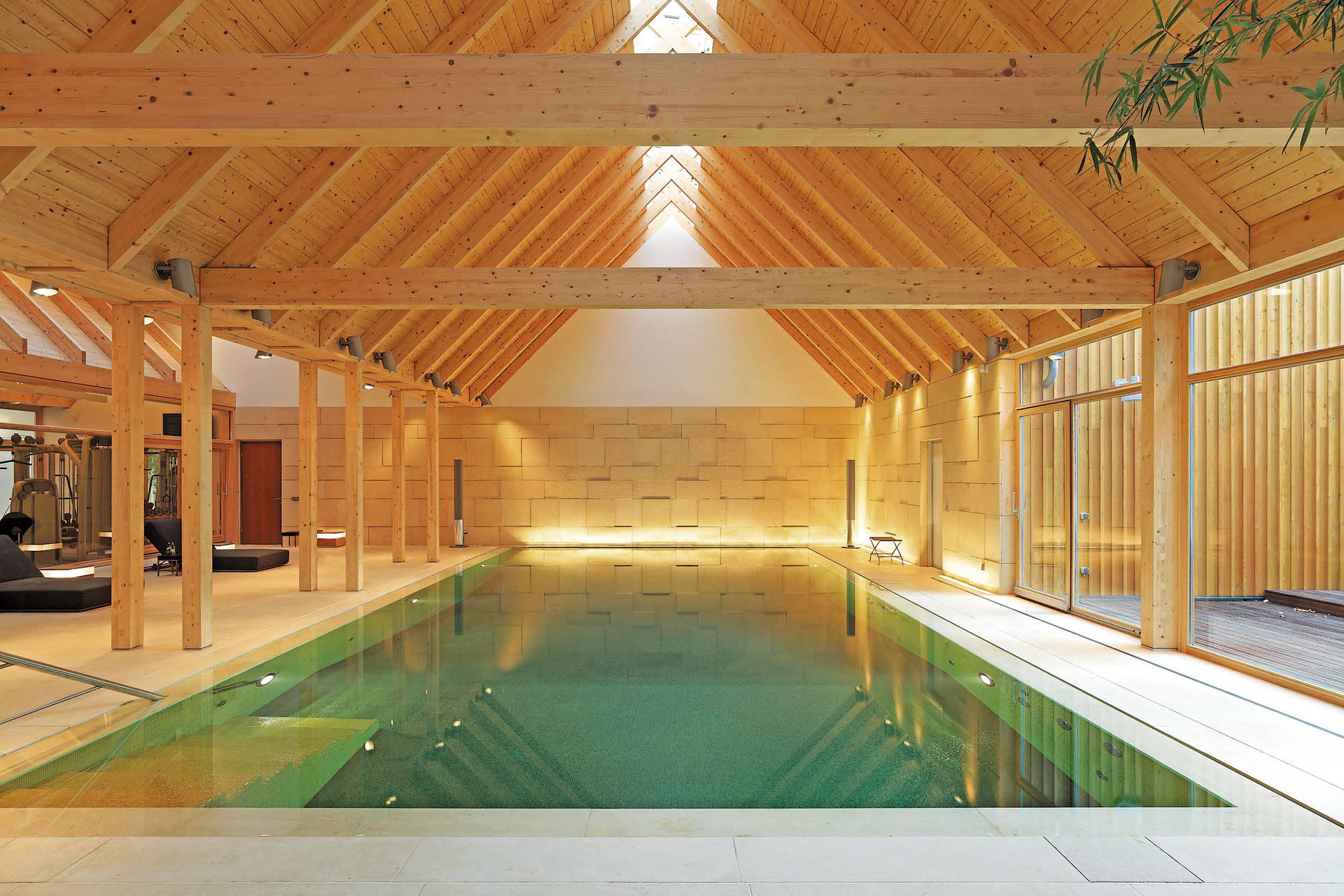 Самый дорогой в городе. Как выглядит заграничный особняк, в который перебралась Пугачева