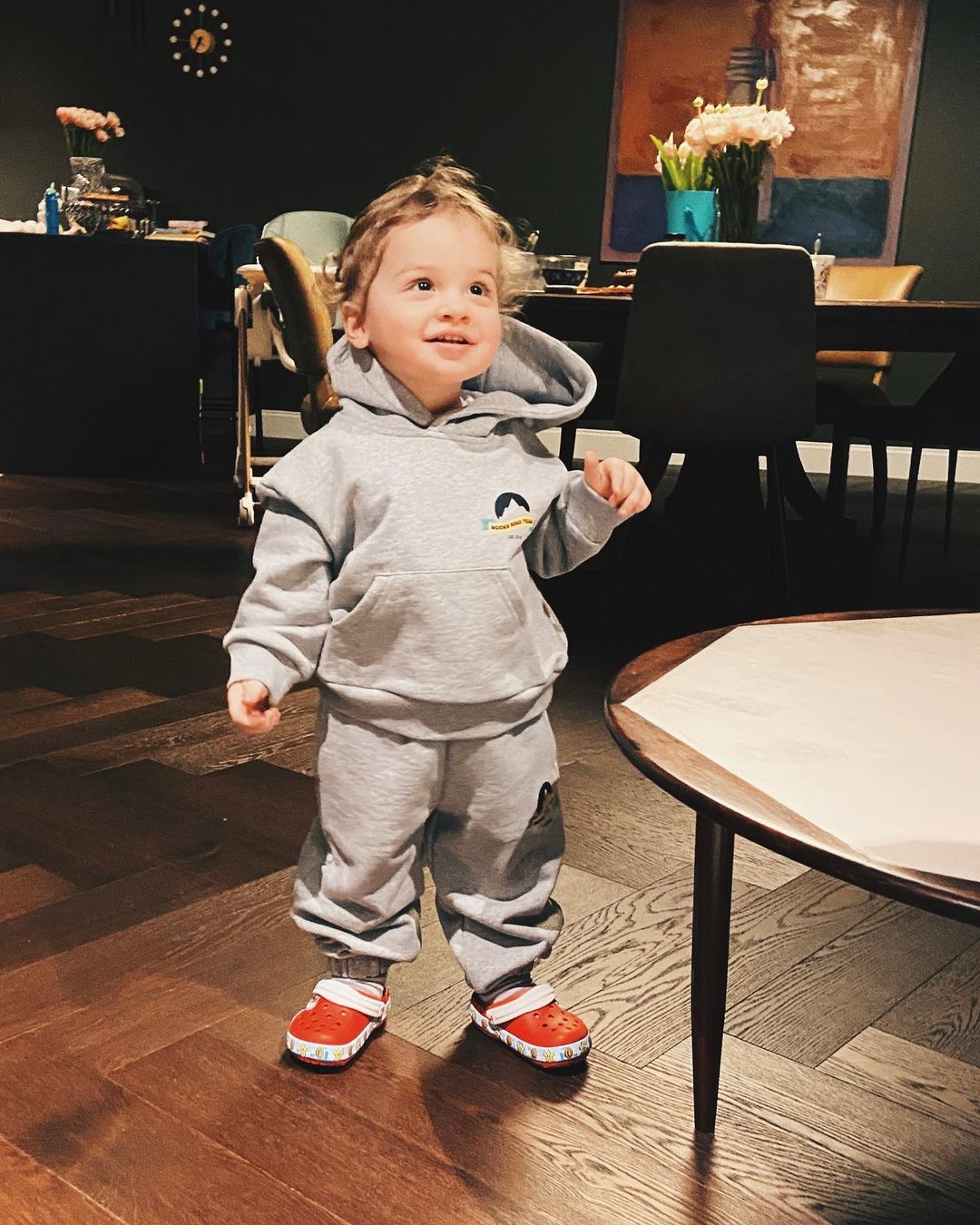 Куркова впервые вывела в свет сына от миллионера