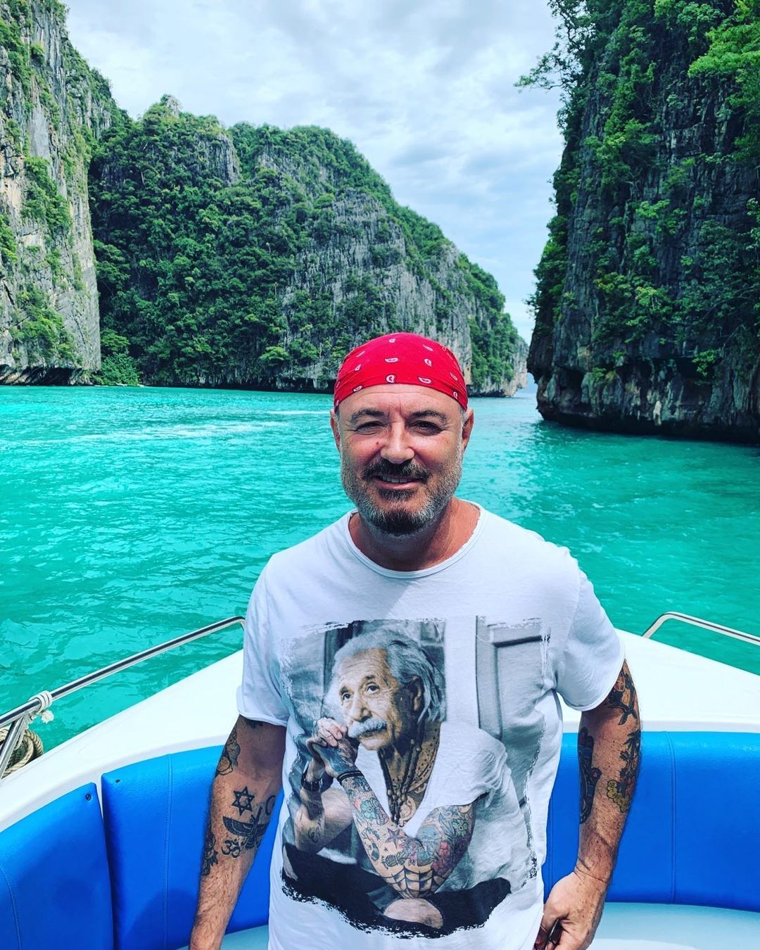 Громко покинувший страну Леонидов вернулся на заработки в Россию