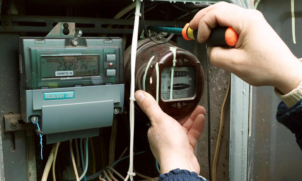 До 40 тысяч за штуку. Должников за свет обяжут ставить умные счетчики
