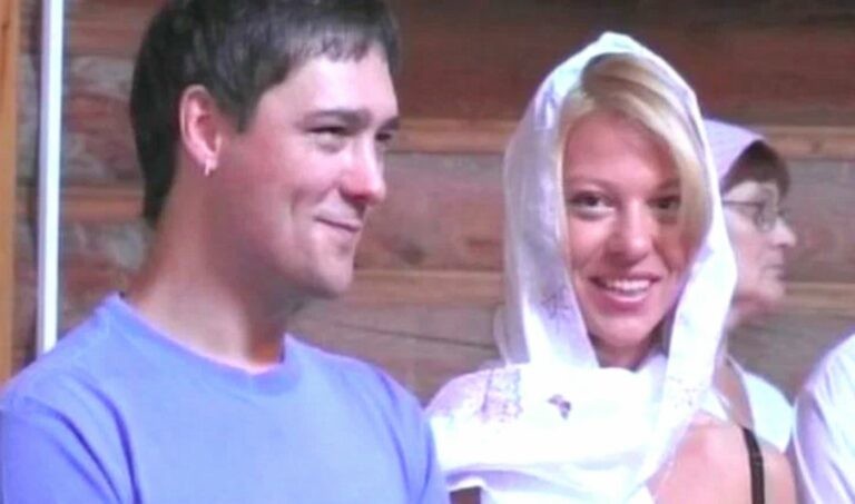 Жена Шатунова попала в больницу после похорон