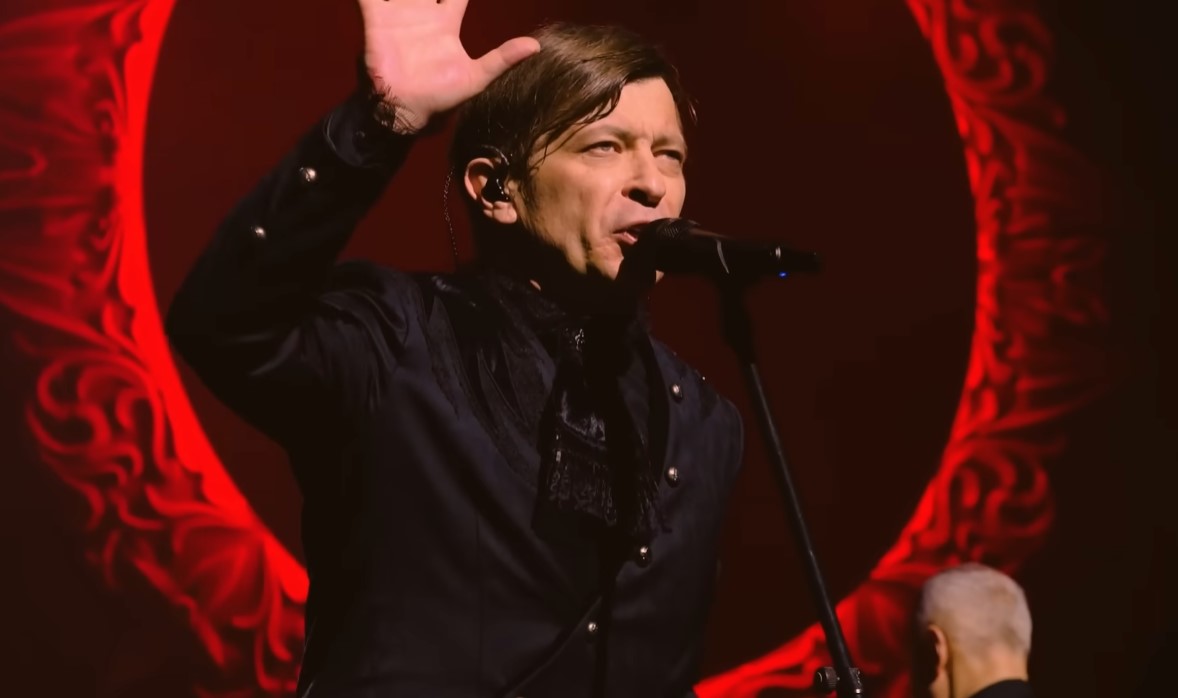 Депутат потребовал от ФСБ запретить солистам «Би-2» въезд в Россию