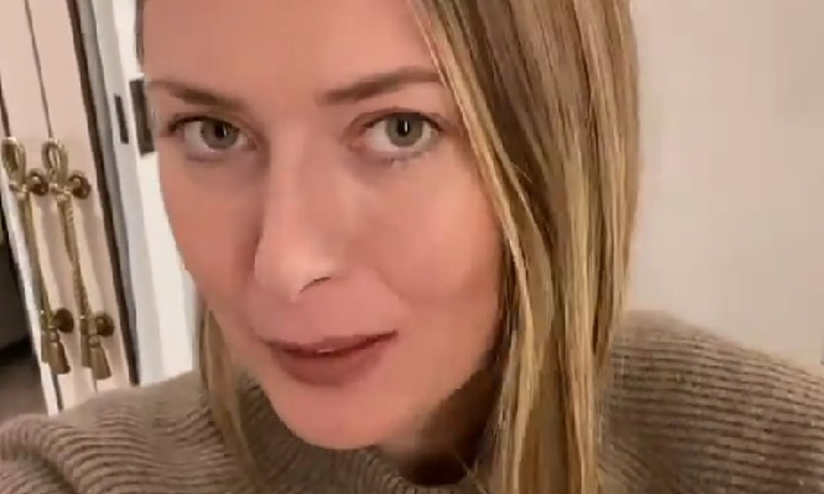 Шарапова показала фигуру после родов