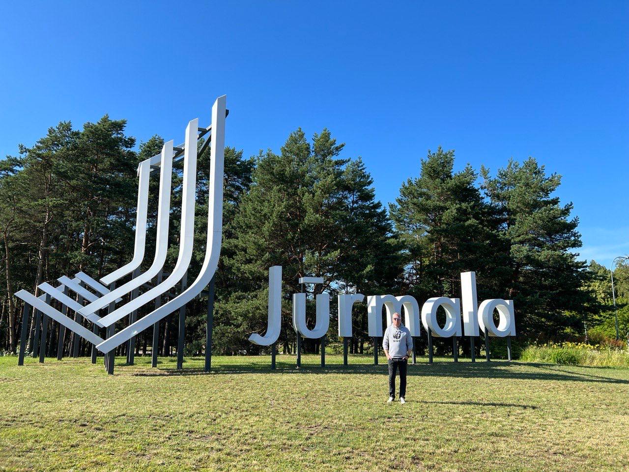 «Дом продал»: пропавший с публики Светлаков вышел на связь из-за границы