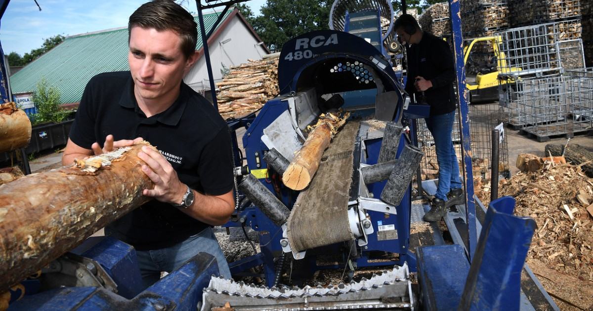 В Европе резко вырос спрос на дрова и печки