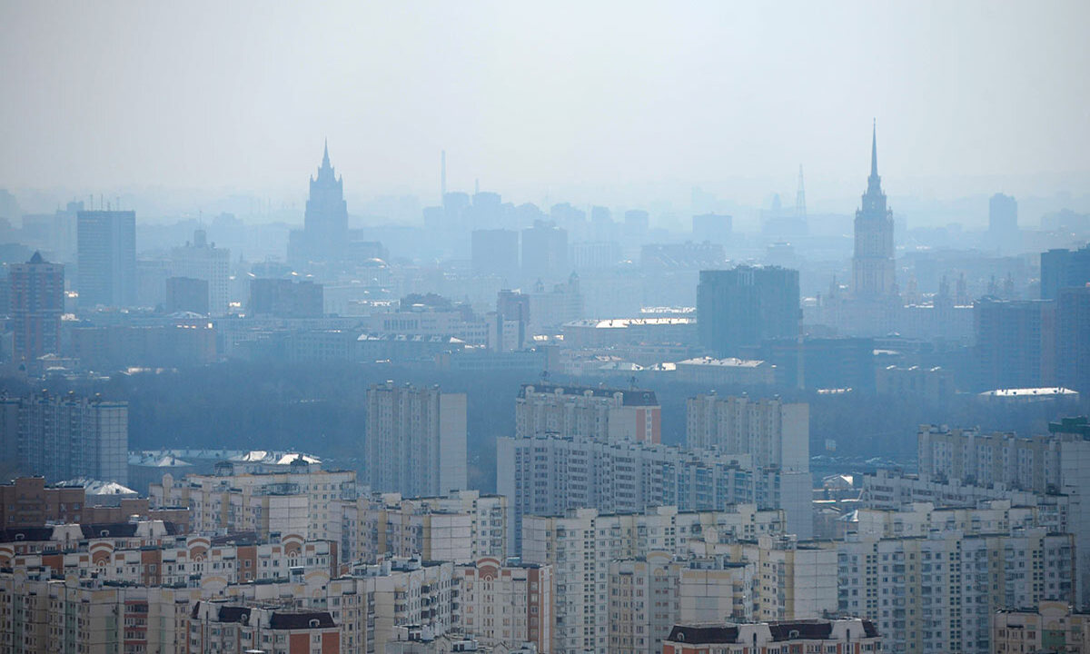 Сильный запах гари. Смог в Москве 2010. Смог над Москвой. Задымление в Москве 2010. Москва сейчас.