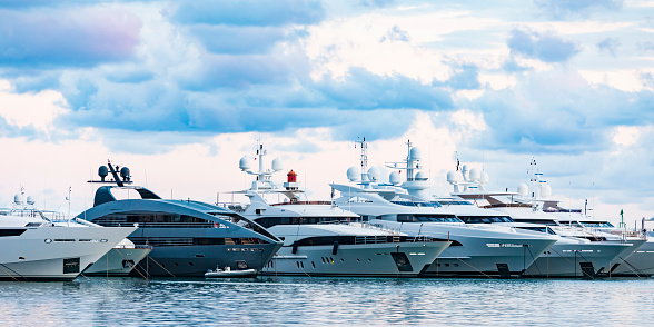 Франция назвала сумму замороженных российских активов