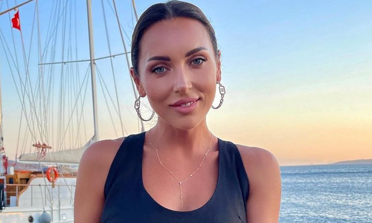 Алсу показала редкое фото мамы