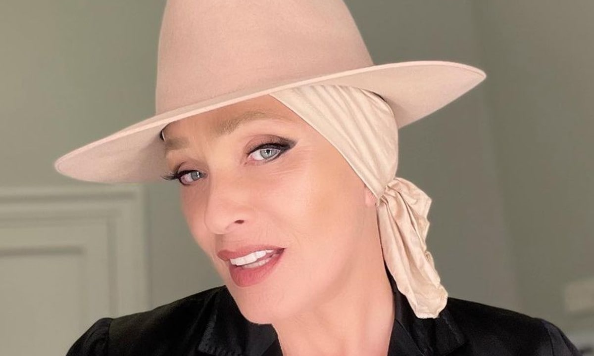 Вайкуле вышла с флагом Украины на концерте в Латвии