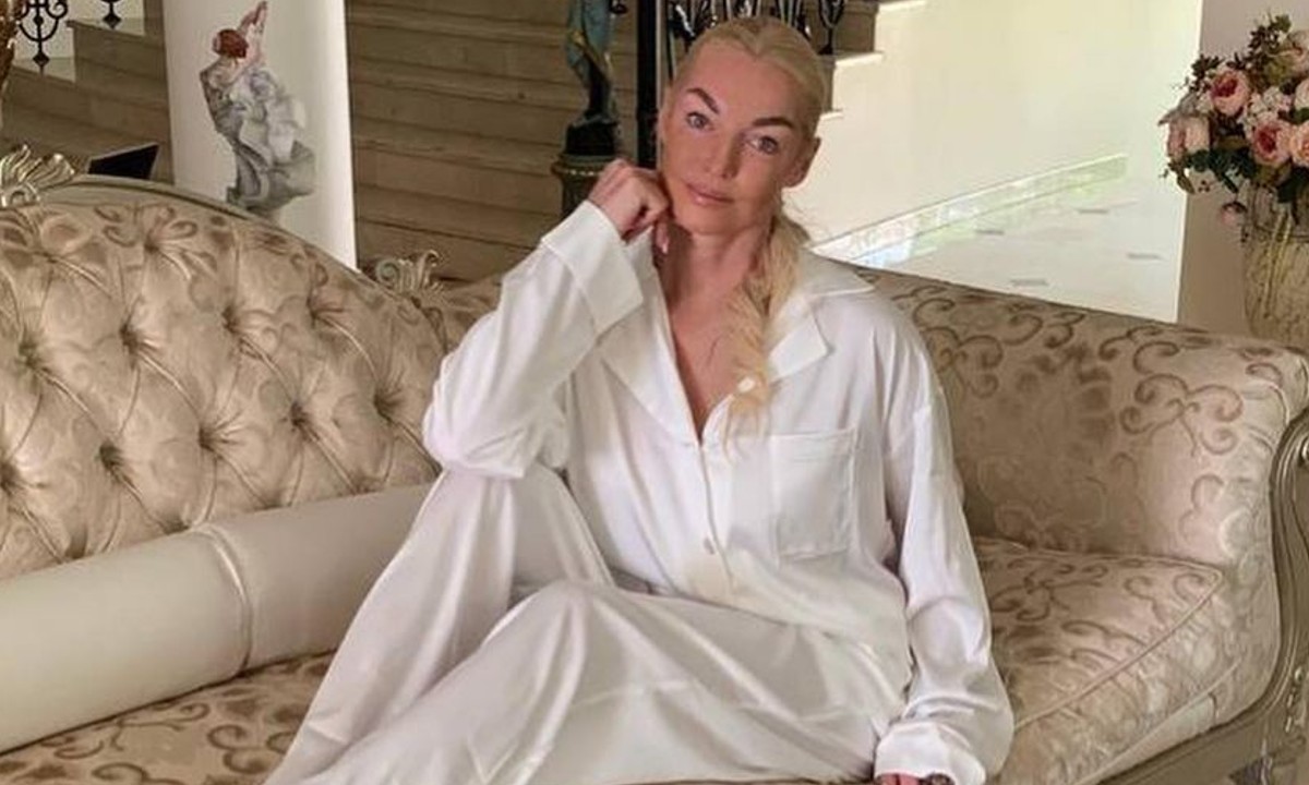 Приставы разыскивают Волочкову из-за полумиллионного долга за коммуналку 20 квартир в Астрахани