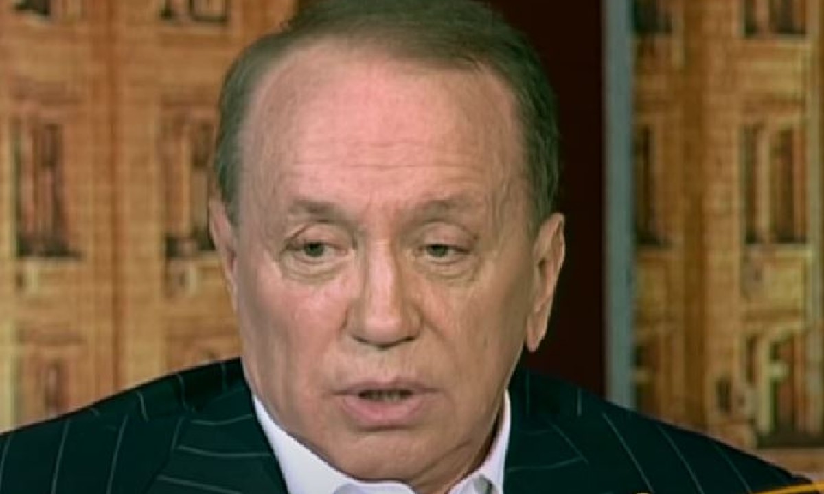 Масляков вернется в КВН, но не встанет за трибуну Масляков вернется в КВН, но не встанет за трибуну
