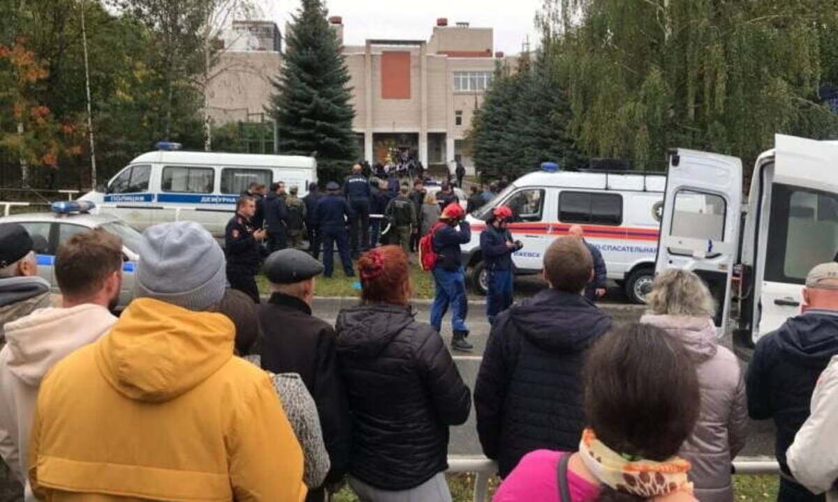 СК назвал число пострадавших после стрельбы в школе Ижевска