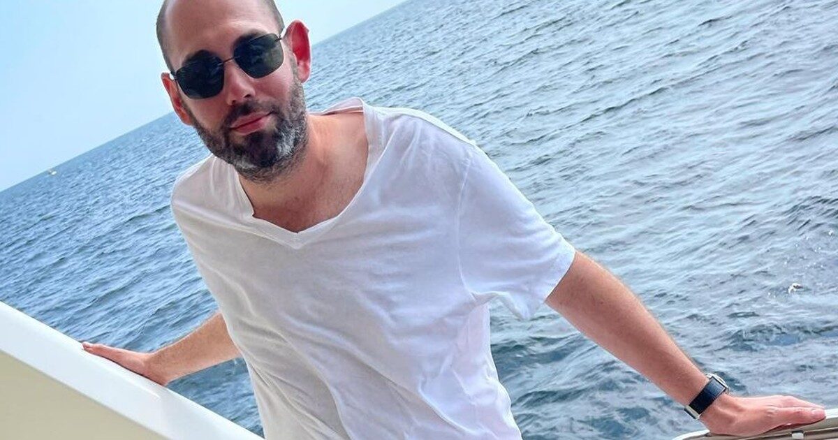 Уехавший из страны Слепаков задолжал государству 19 миллионов рублей Уехавший из страны Слепаков задолжал государству 19 миллионов рублей