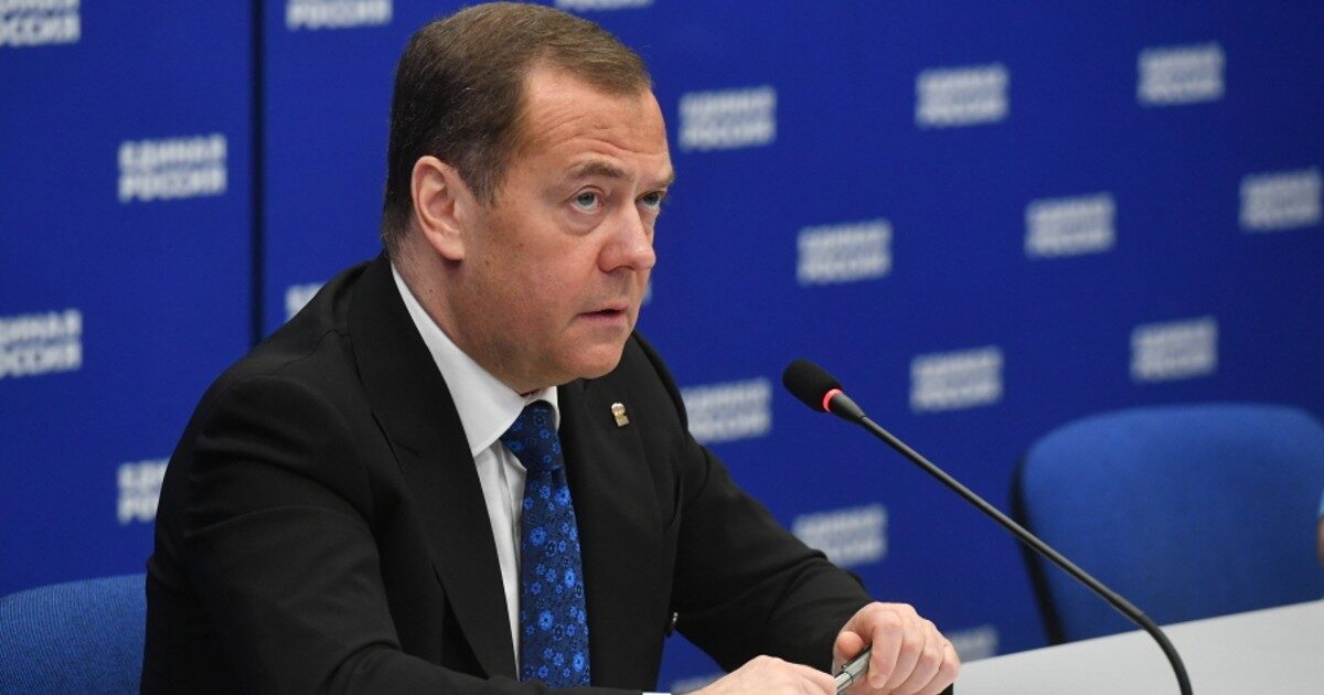 Медведев дал «эпичный» прогноз на 2023 год