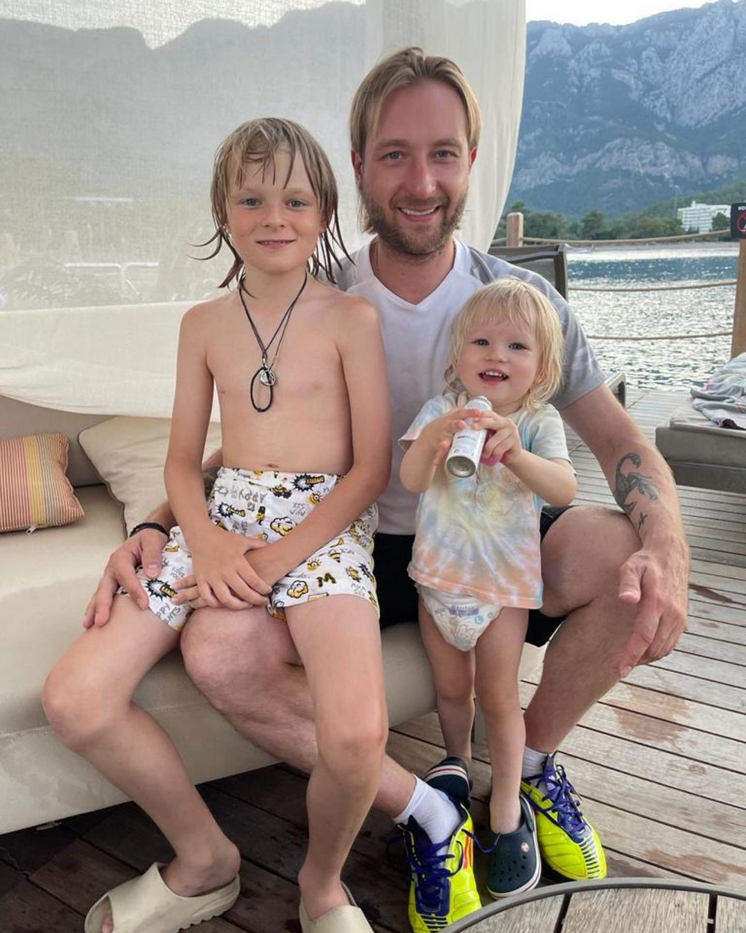 «Врачи не смогли поднять»: Плющенко впервые не вышел на лед в шоу