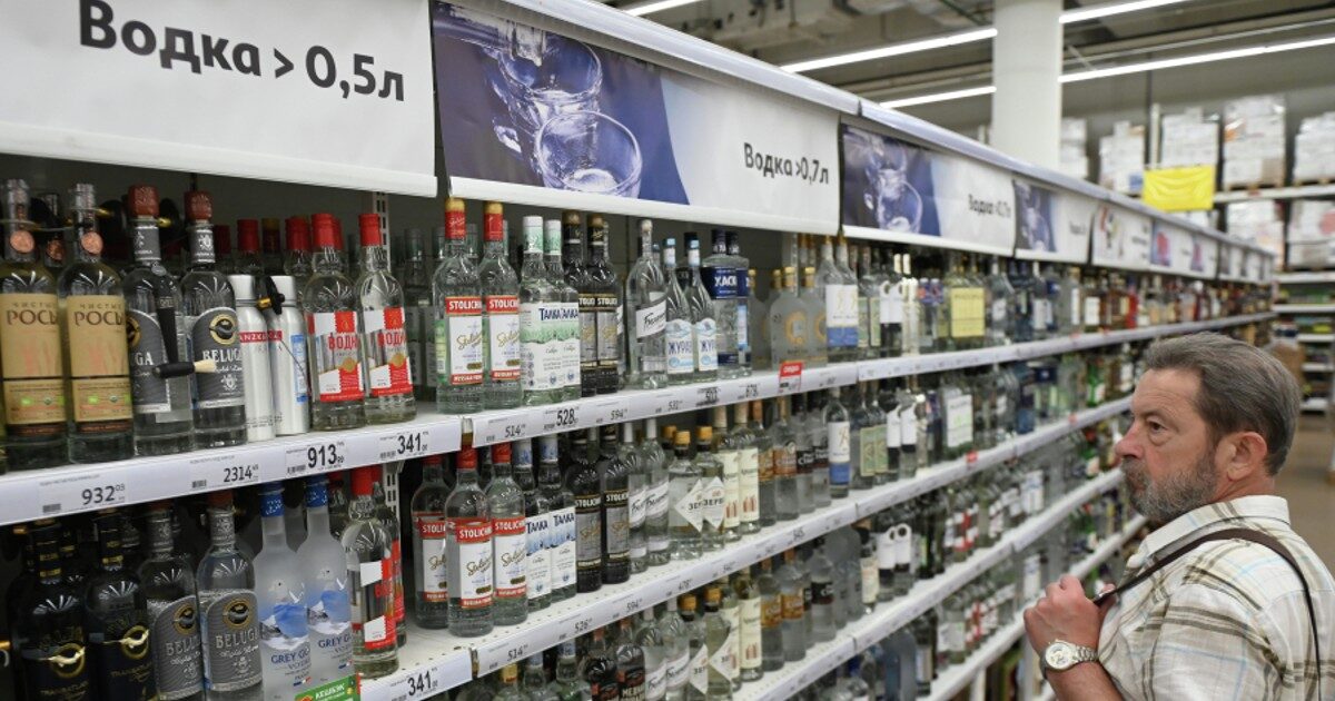 С нового года в России подорожают водка и коньяк С нового года в России подорожают водка и коньяк