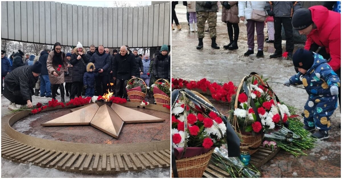 Траурные митинги по погибшим мобилизованным начались в Самаре Траурные митинги по погибшим мобилизованным начались в Самаре