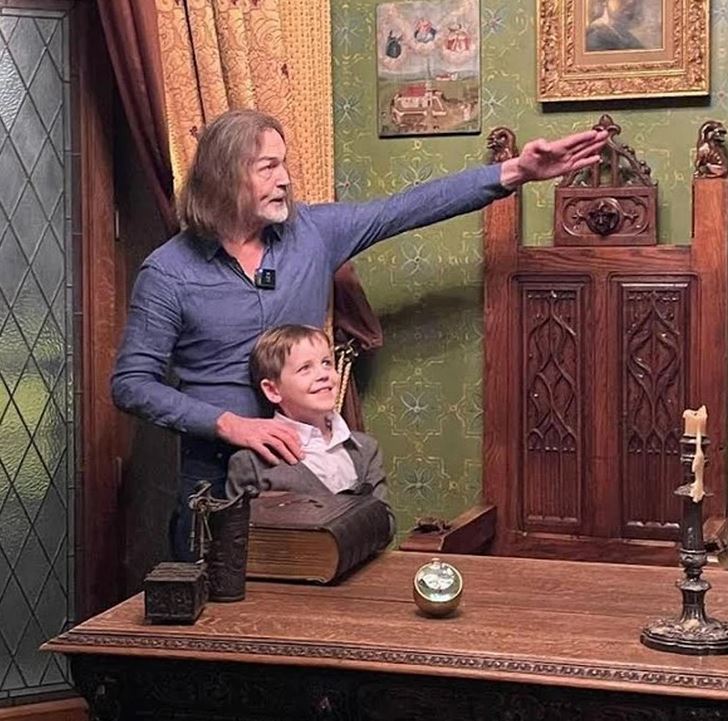 Сафронов осуществил мечту 7-летнего мальчика, сбитого депутатом в Татарске