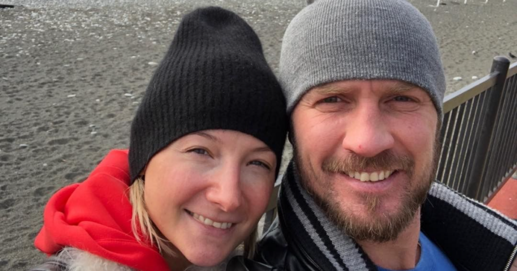 Костомарова поместили в искусственную кому после ампутации пальцев