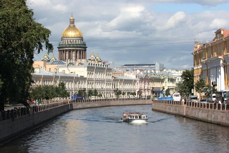 Десять лучших туристических направлений на праздники Дня защитника отечества