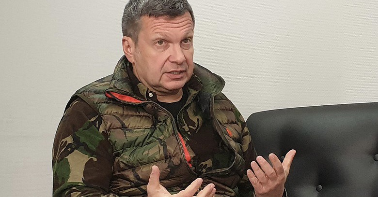 Соловьев попал под обстрел в ДНР